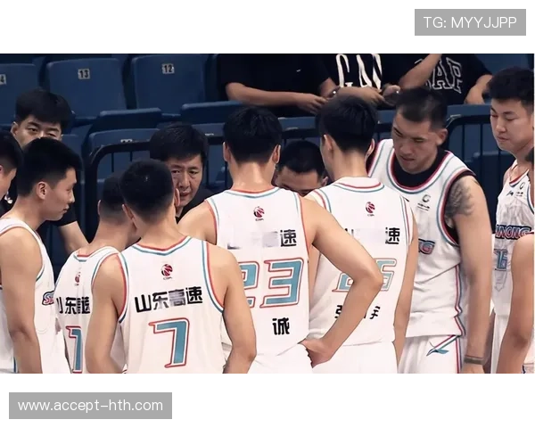 中国篮球联赛季后赛激战正酣 多支强队争夺冠军宝座