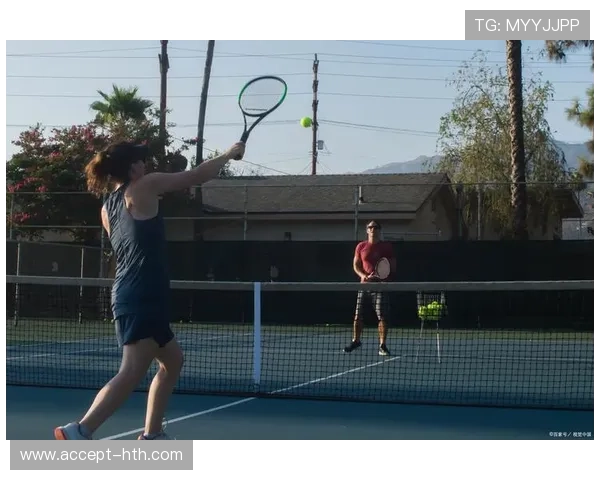 网球赛事激烈争夺 未来新星崭露头角 经典对决引发全球热议